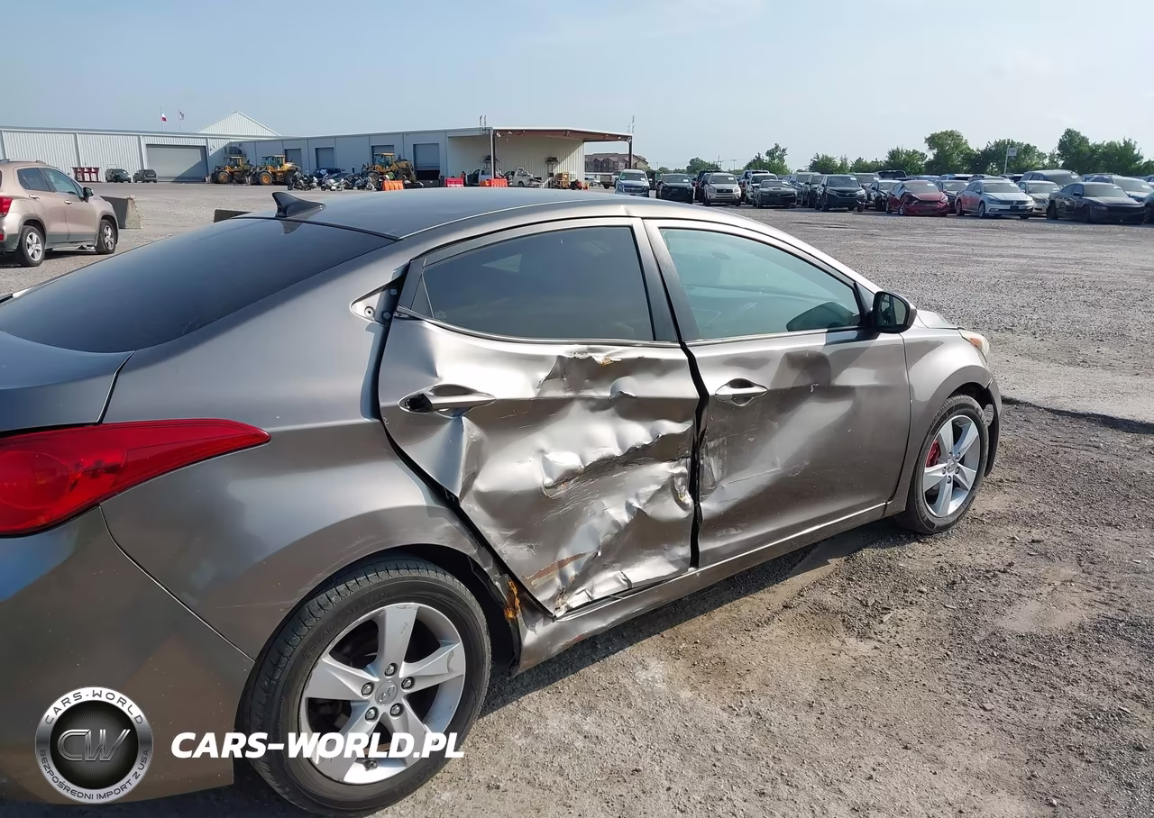 2011 Hyundai Elantra Gls VIN:5NPDH4AE2BH026438 - 6