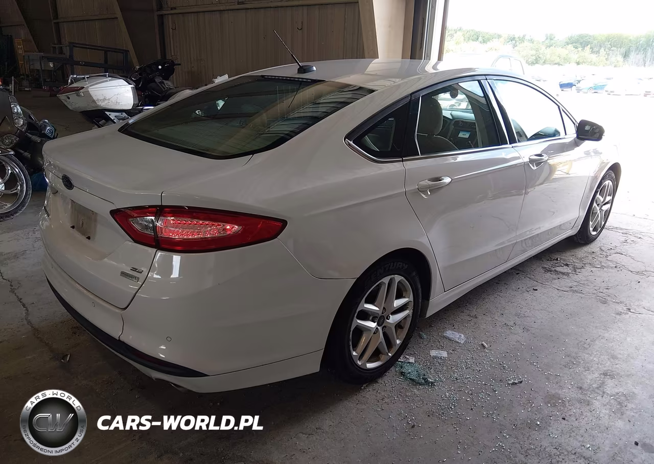 2015 Ford Fusion Se VIN:3FA6P0HD0FR266551 - 4
