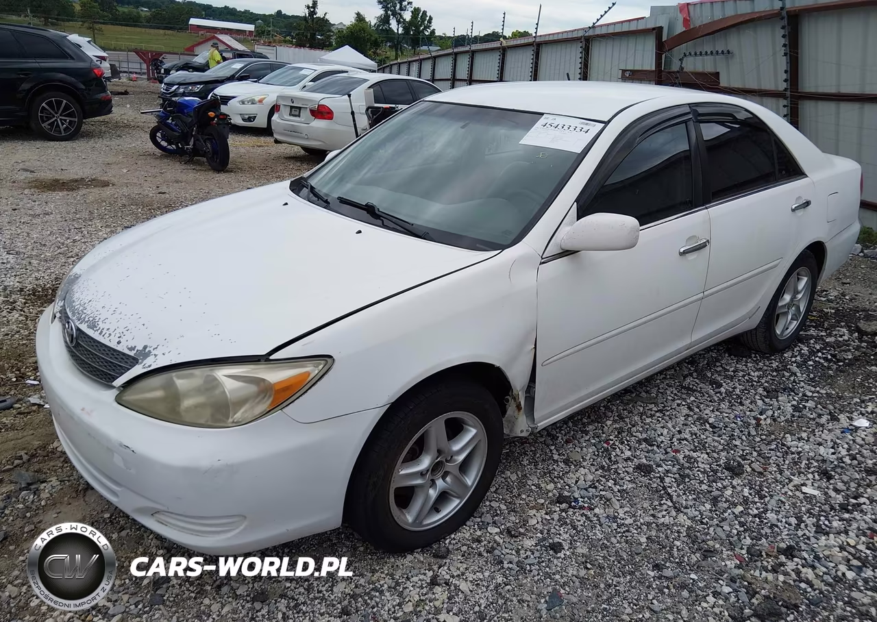 2004 Toyota Camry Le VIN:4T1BE32K54U303702 - 2