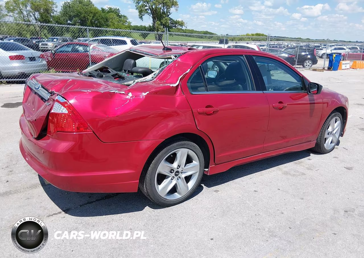 2012 Ford Fusion Sport VIN:3FAHP0KCXCR394039 - 4