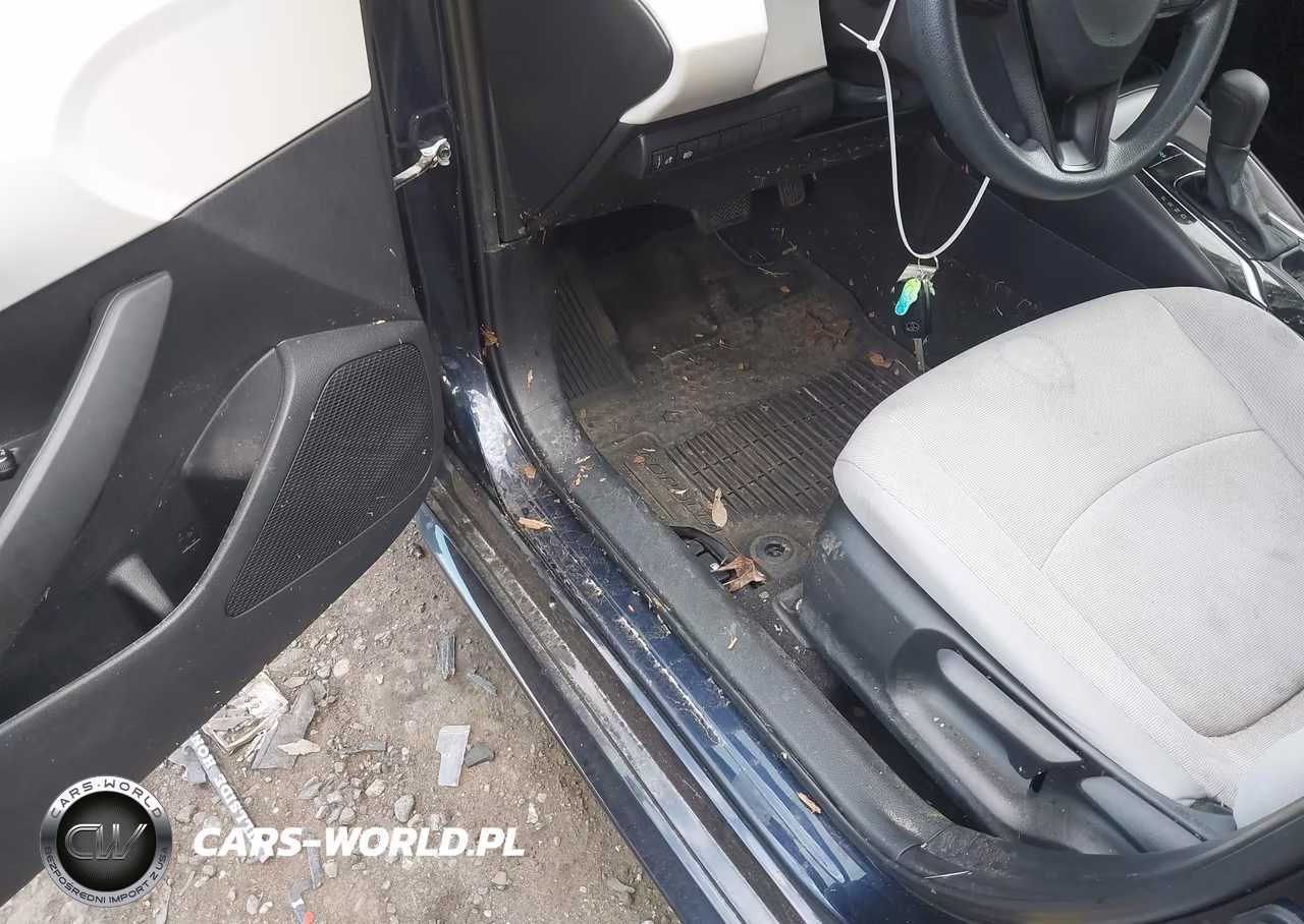 2022 Toyota Corolla Le VIN:5YFEPMAE4NP377799 - 13