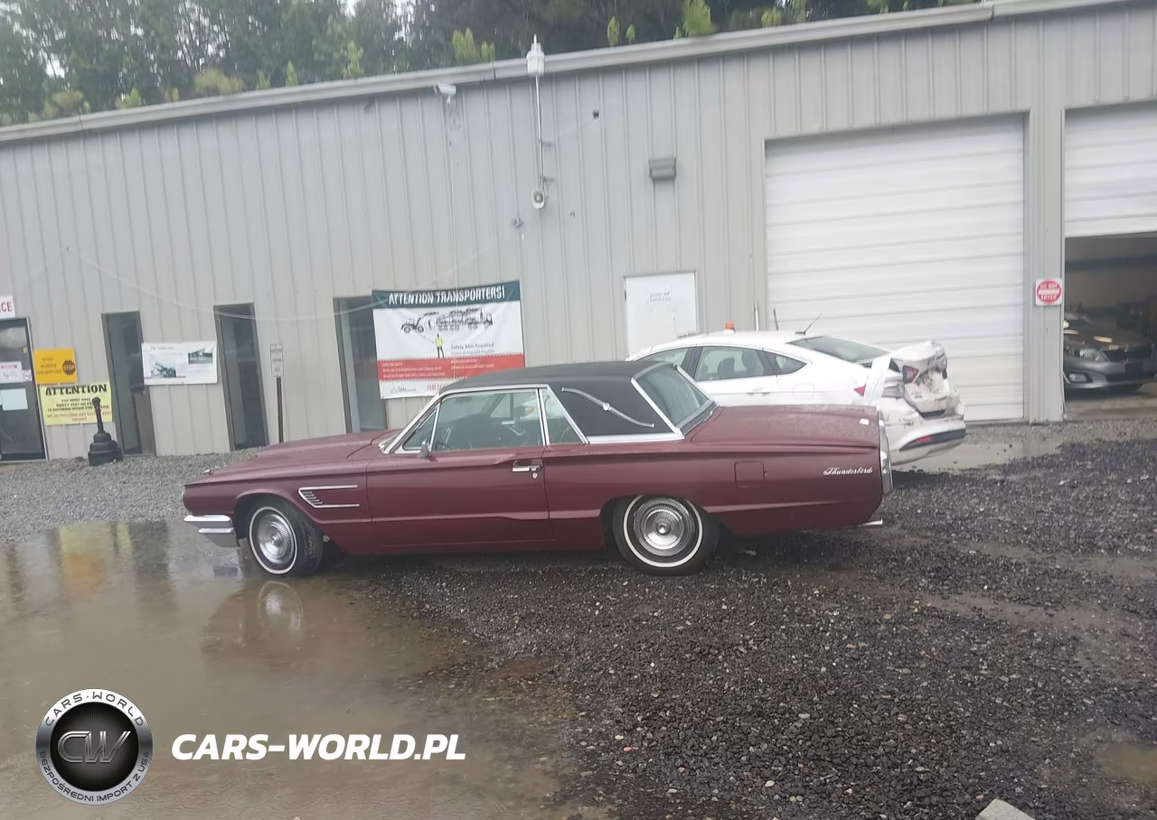 1965 Ford Thunderbird VIN:5Y87Z160808 - 14