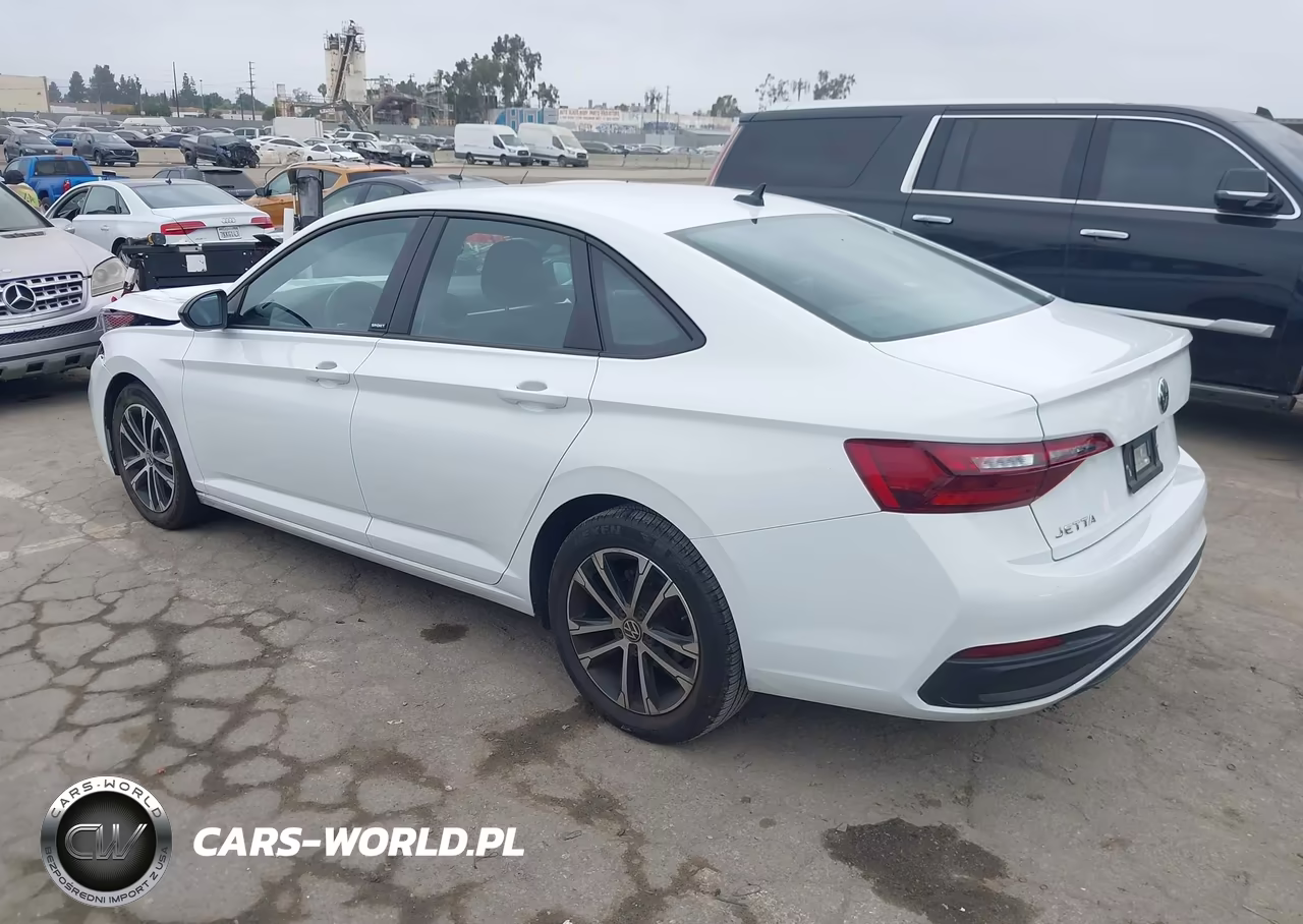 2023 Volkswagen Jetta 1.5T Sport VIN:3VWBM7BU9PM037087 - 3