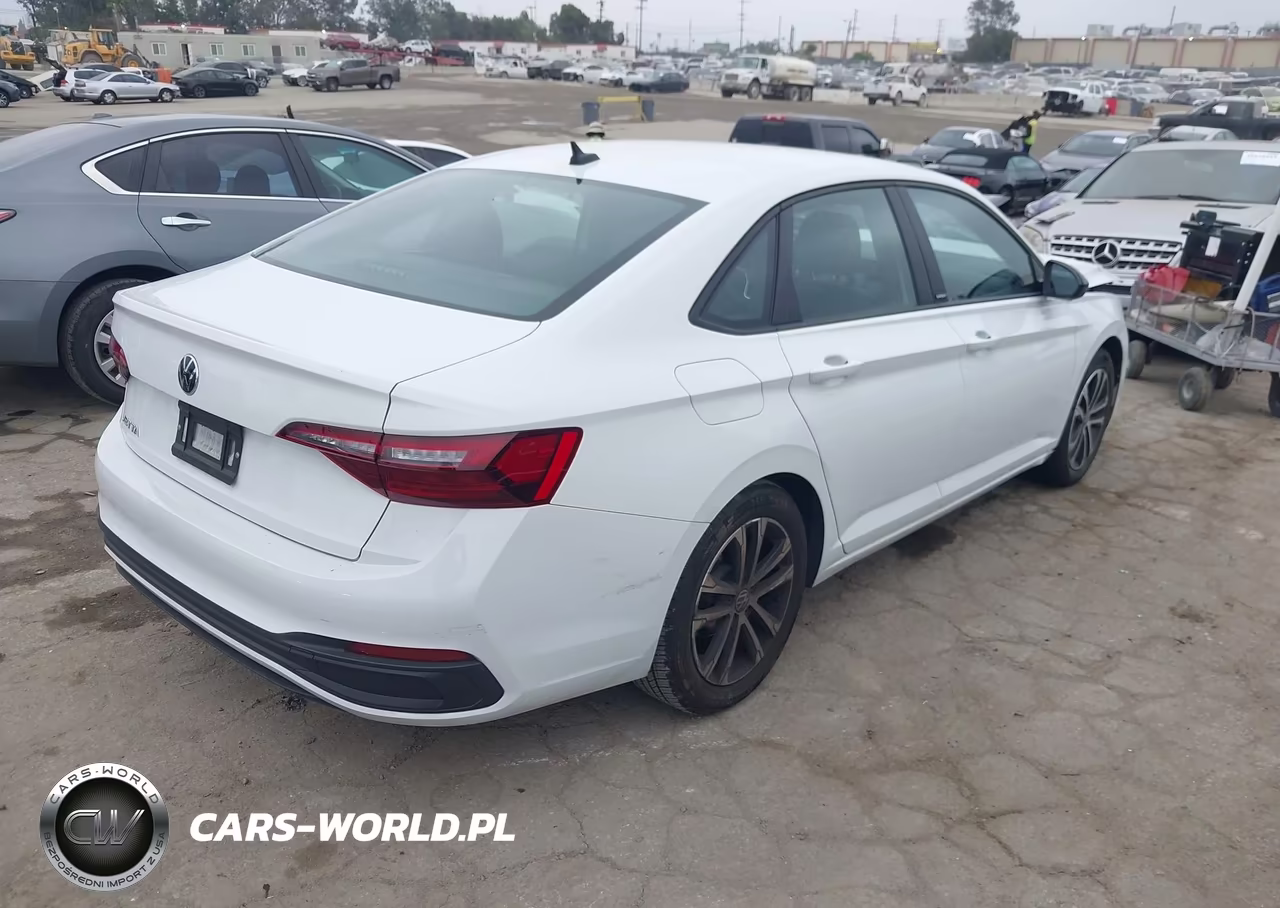 2023 Volkswagen Jetta 1.5T Sport VIN:3VWBM7BU9PM037087 - 4