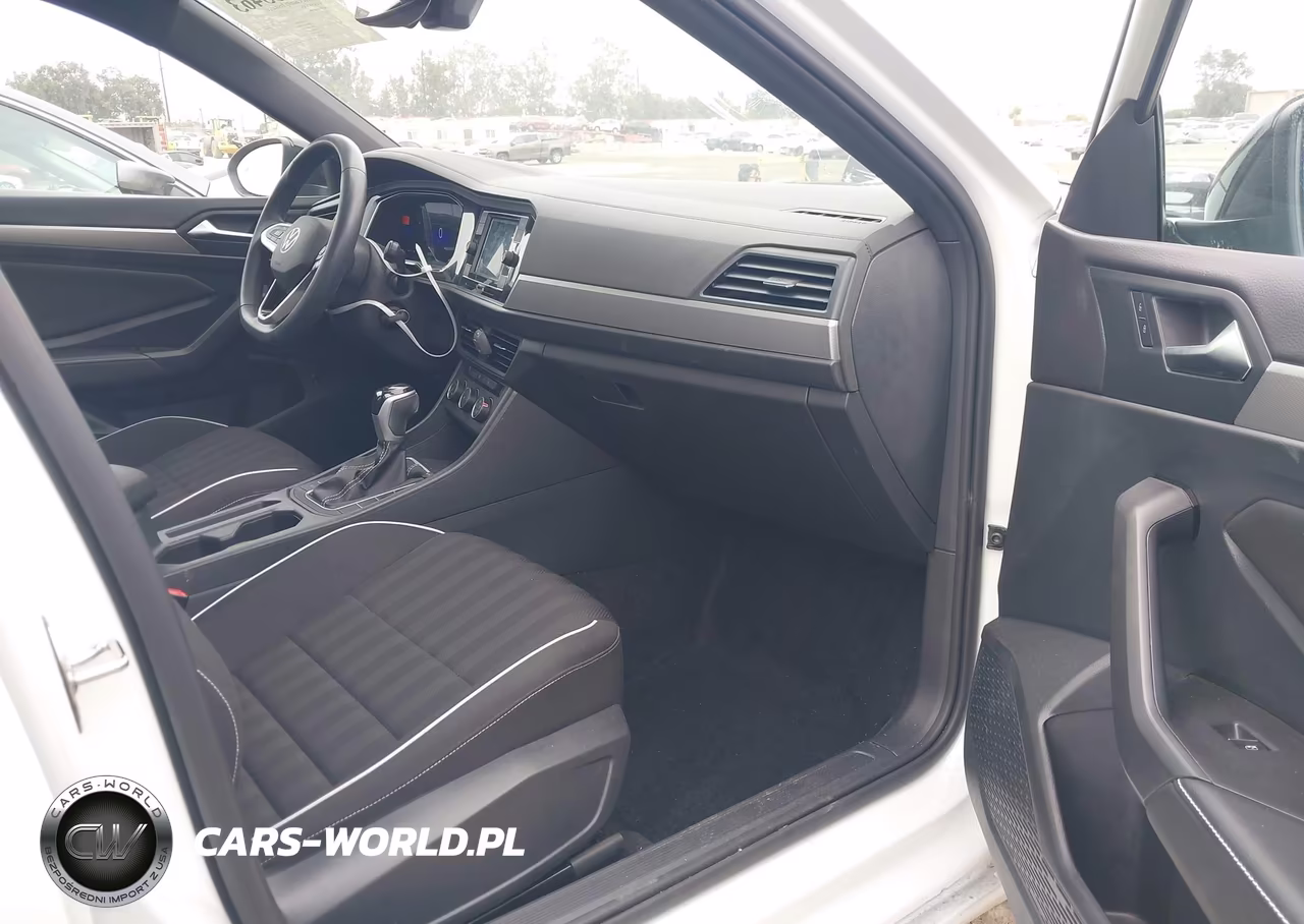 2023 Volkswagen Jetta 1.5T Sport VIN:3VWBM7BU9PM037087 - 5