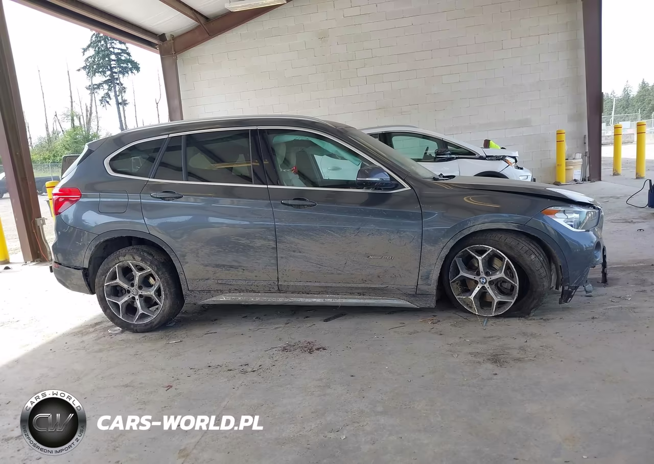 2018 BMW X1 xDrive28I VIN:WBXHT3C35J5F89879 - 13