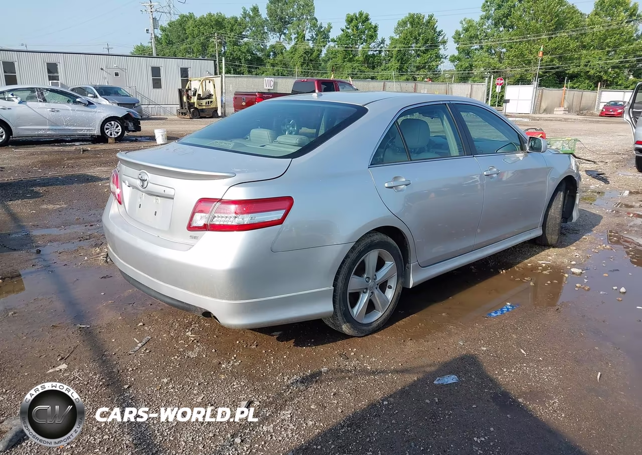 2010 Toyota Camry Se VIN:4T1BF3EK0AU014974 - 4