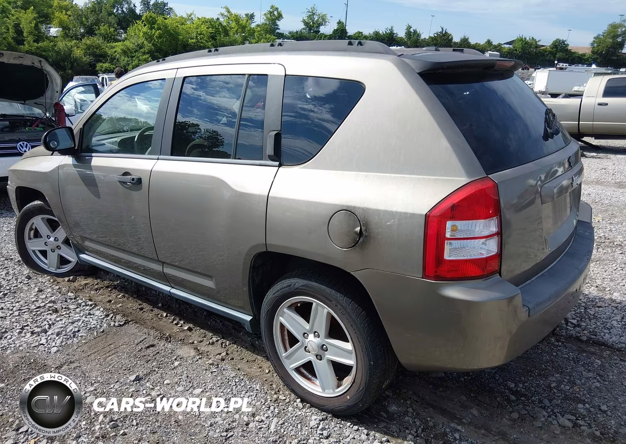 2007 Jeep Compass Sport VIN:1J8FT47W97D250254 - 3