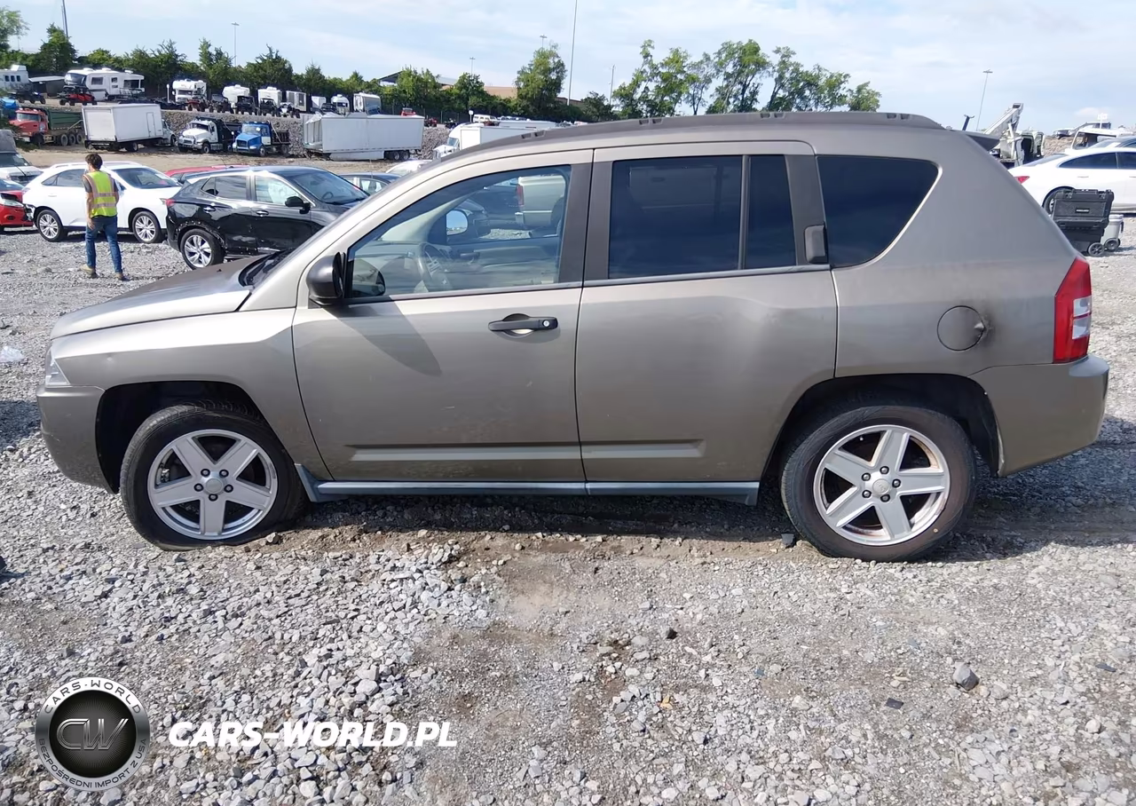 2007 Jeep Compass Sport VIN:1J8FT47W97D250254 - 6