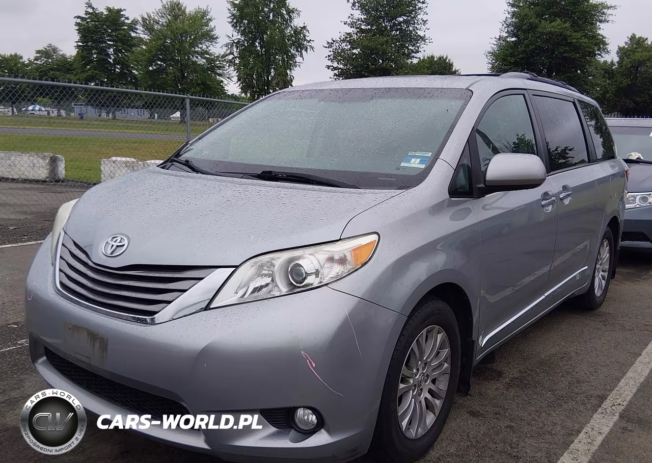 2016 Toyota Sienna Xle 8 Passenger VIN:5TDYK3DC2GS741051 - 2