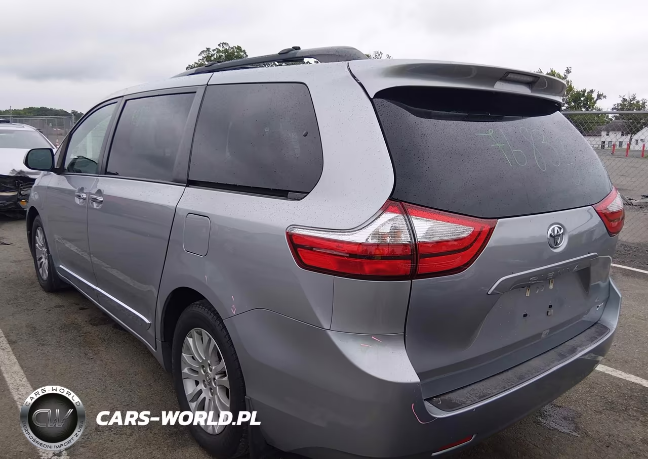 2016 Toyota Sienna Xle 8 Passenger VIN:5TDYK3DC2GS741051 - 3