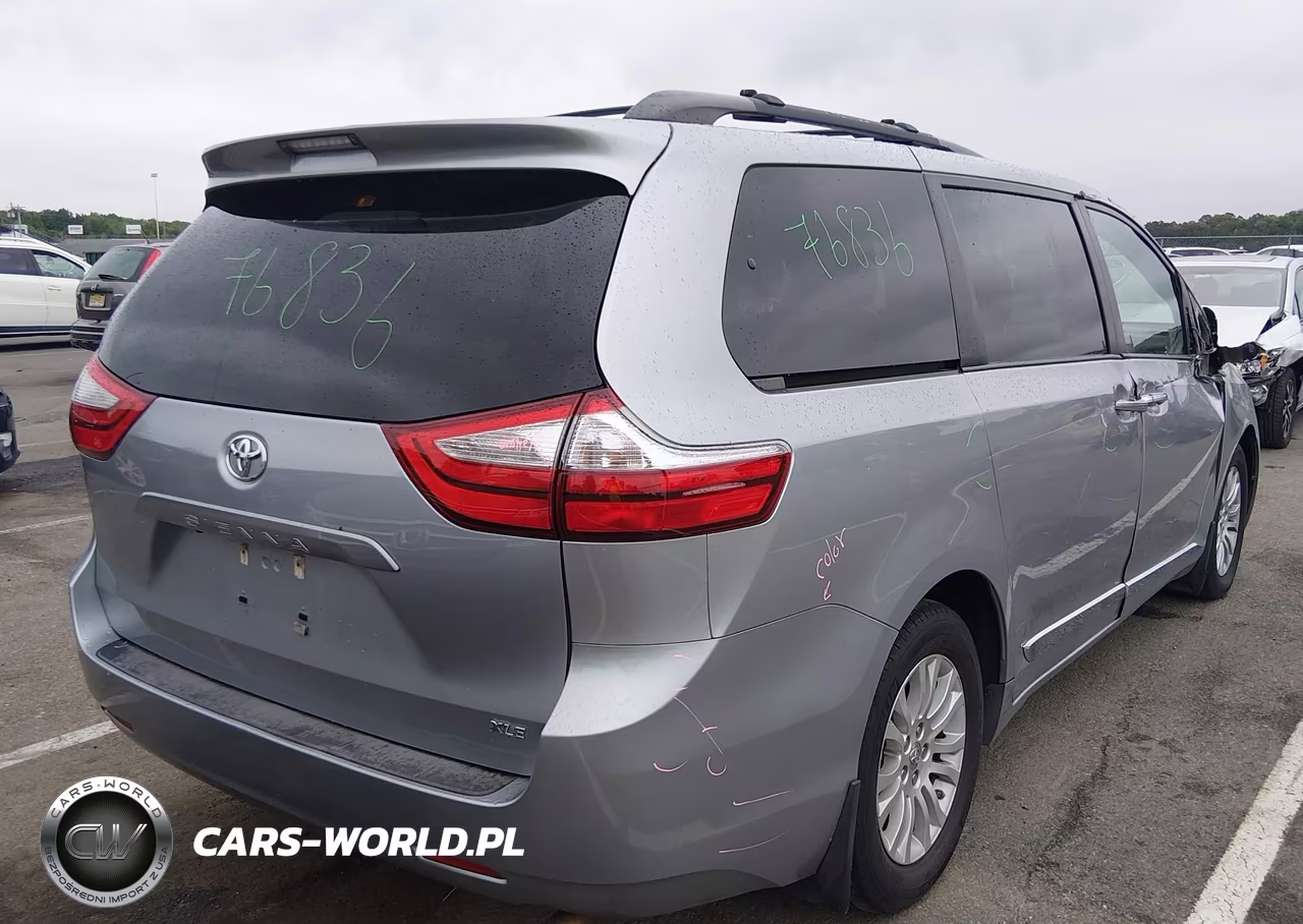 2016 Toyota Sienna Xle 8 Passenger VIN:5TDYK3DC2GS741051 - 4