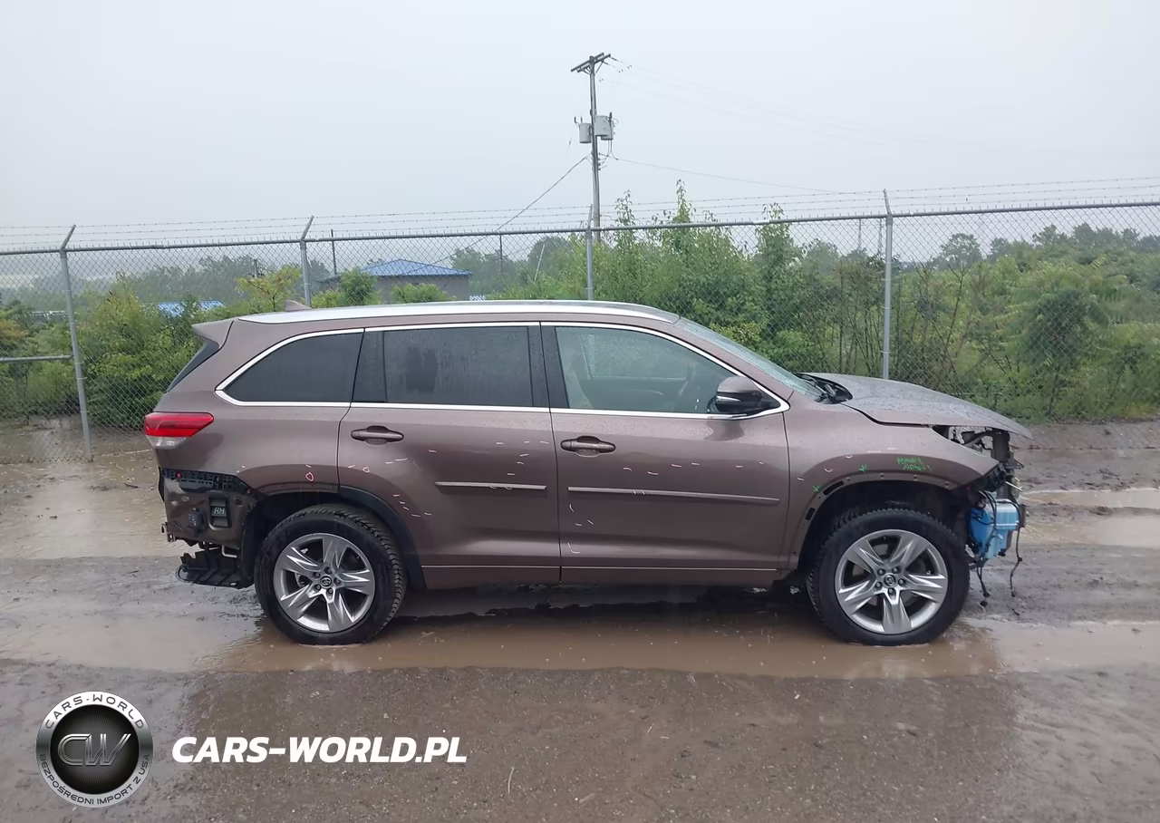 2018 Toyota Highlander Limited VIN:5TDDZRFH5JS868745 - 13