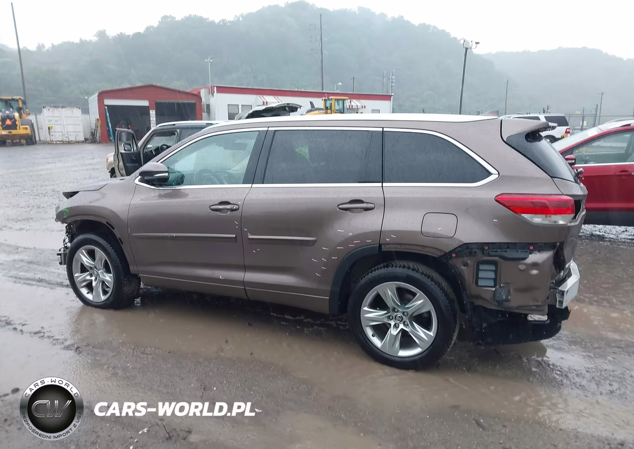 2018 Toyota Highlander Limited VIN:5TDDZRFH5JS868745 - 14