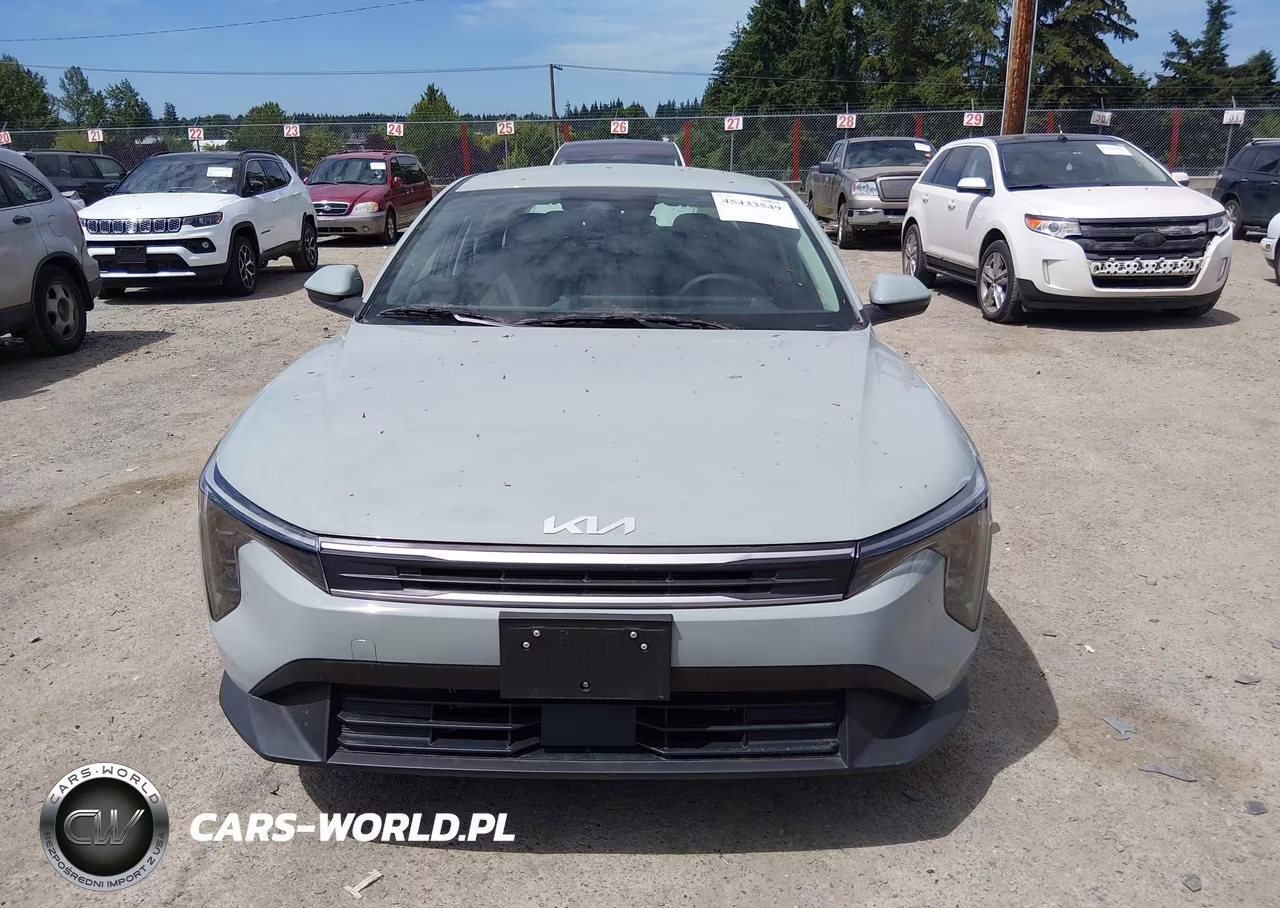 2025 Kia K4 Lxs VIN:3KPFT4DE9SE140525 - 12