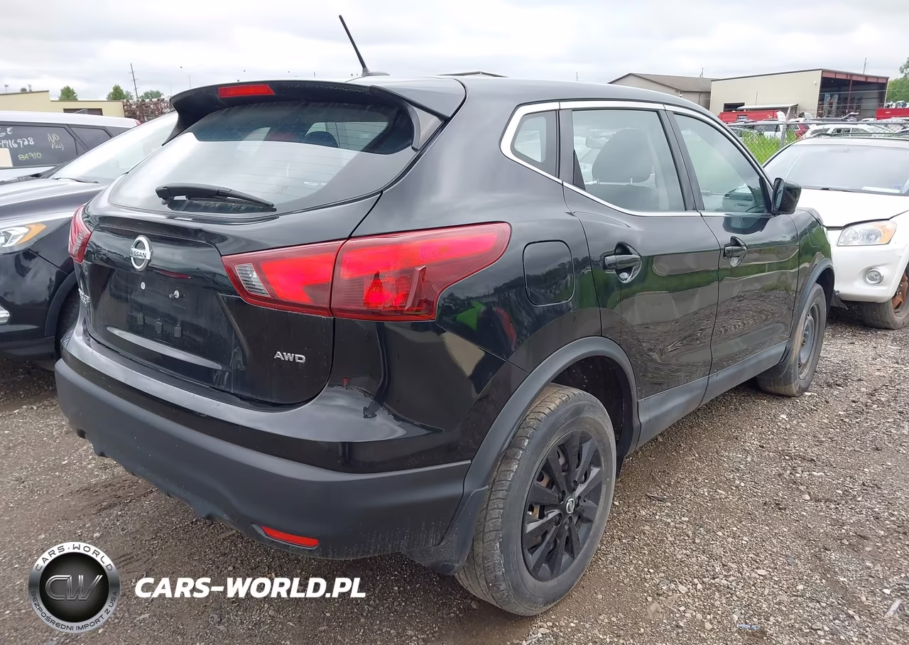 2019 Nissan Rogue Sport S VIN:JN1BJ1CR6KW625785 - 4