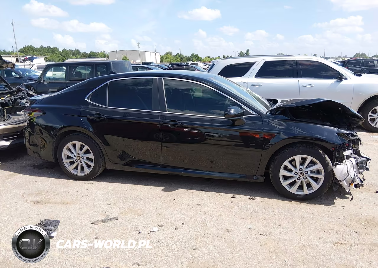 2022 Toyota Camry Le VIN:4T1C11AK8NU691080 - 14