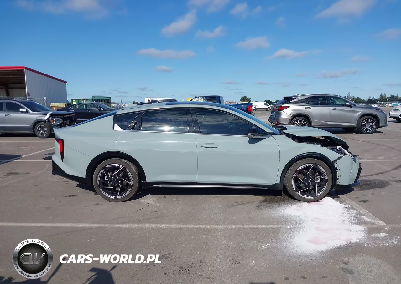 2025 Kia K4 Gt-Line VIN:3KPFW4DE0SE169550 - 13