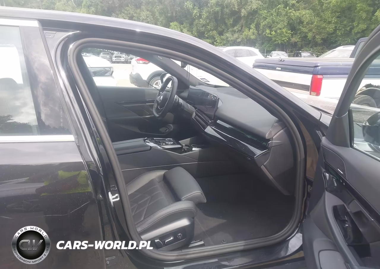 2026 BMW 530I VIN:WBA43FJ03TCV59794 - 5
