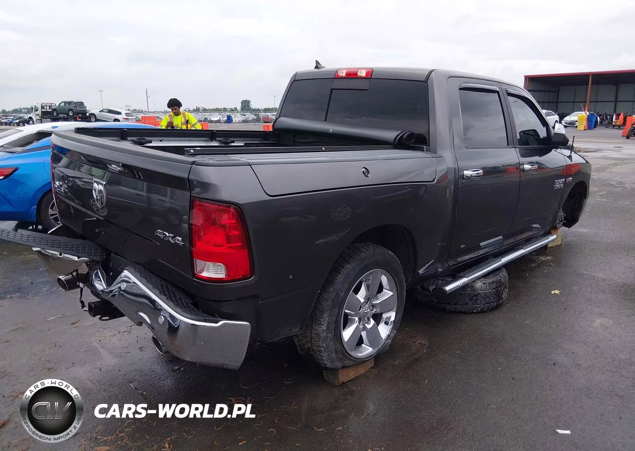2018 Ram 1500 Big Horn 4X4 5'7 Box VIN:1C6RR7LT8JS254175 - 4