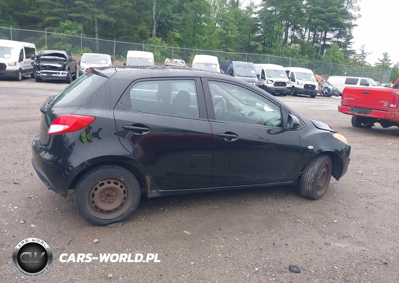 2011 Mazda Mazda2 Sport VIN:JM1DE1HZ4B0111892 - 13
