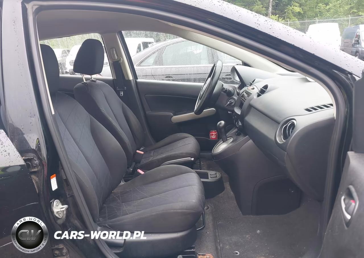 2011 Mazda Mazda2 Sport VIN:JM1DE1HZ4B0111892 - 5