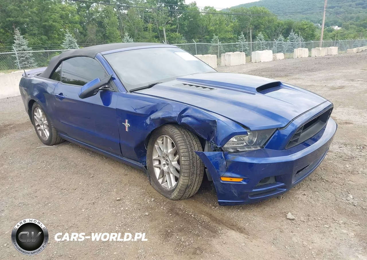 2014 Ford Mustang V6