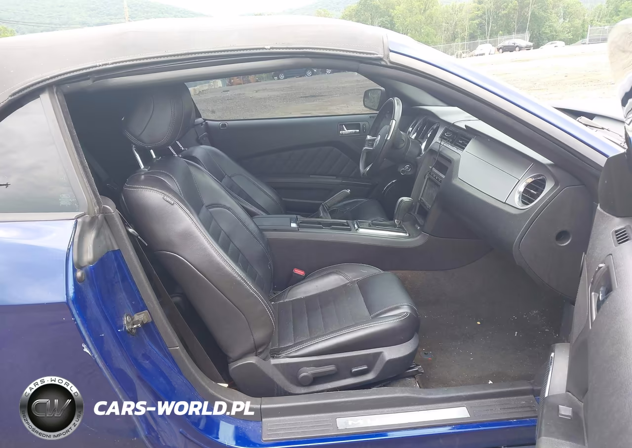 2014 Ford Mustang V6 VIN:1ZVBP8EM1E5247999 - 5