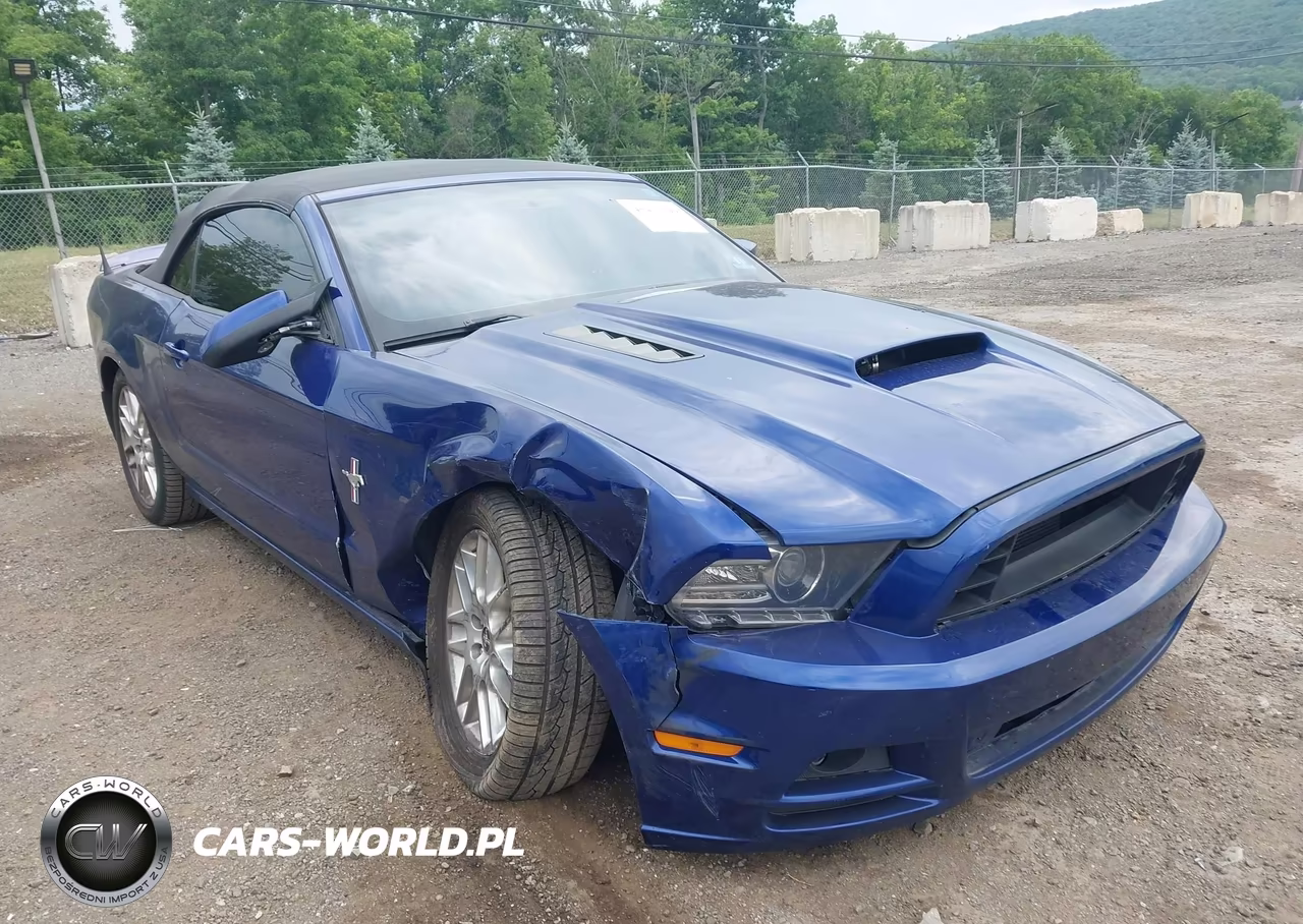 2014 Ford Mustang V6 VIN:1ZVBP8EM1E5247999 - 6