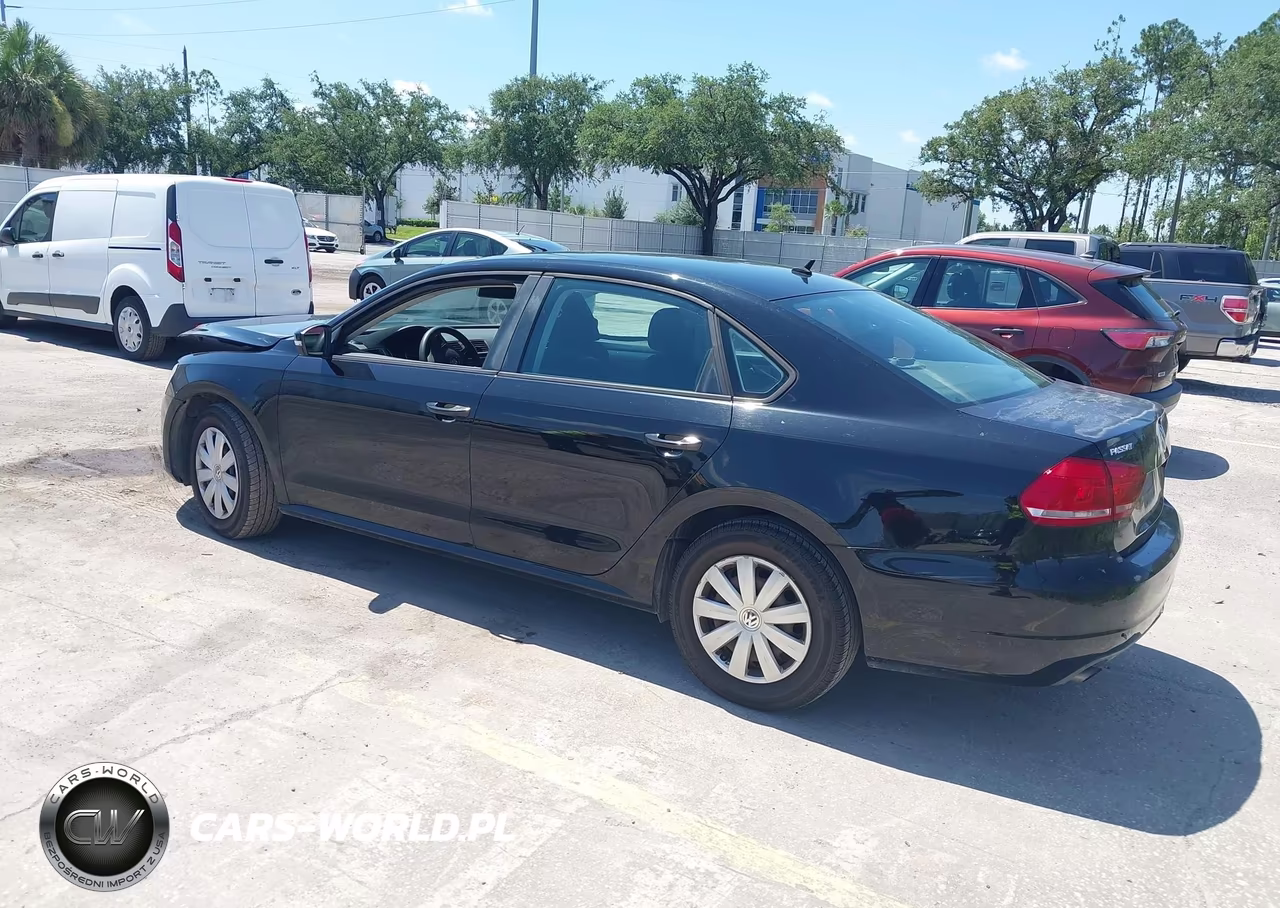 2013 Volkswagen Passat 2.5L S VIN:1VWAP7A32DC060493 - 3