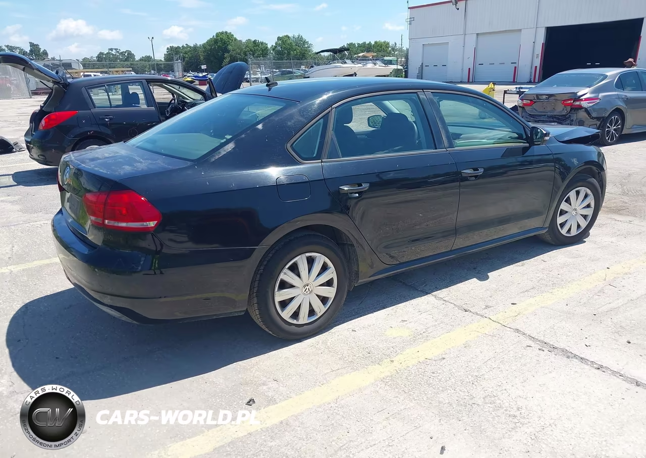 2013 Volkswagen Passat 2.5L S VIN:1VWAP7A32DC060493 - 4