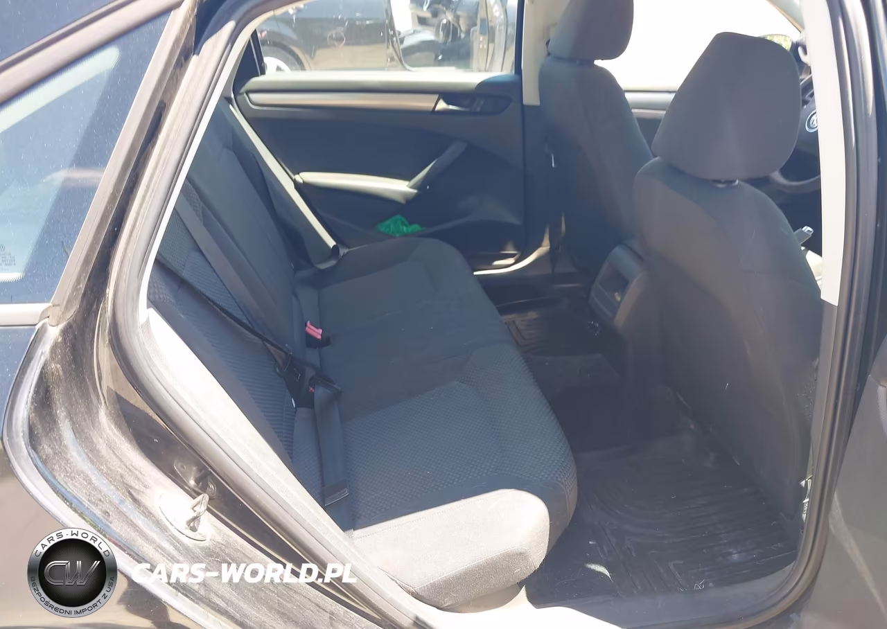 2013 Volkswagen Passat 2.5L S VIN:1VWAP7A32DC060493 - 8