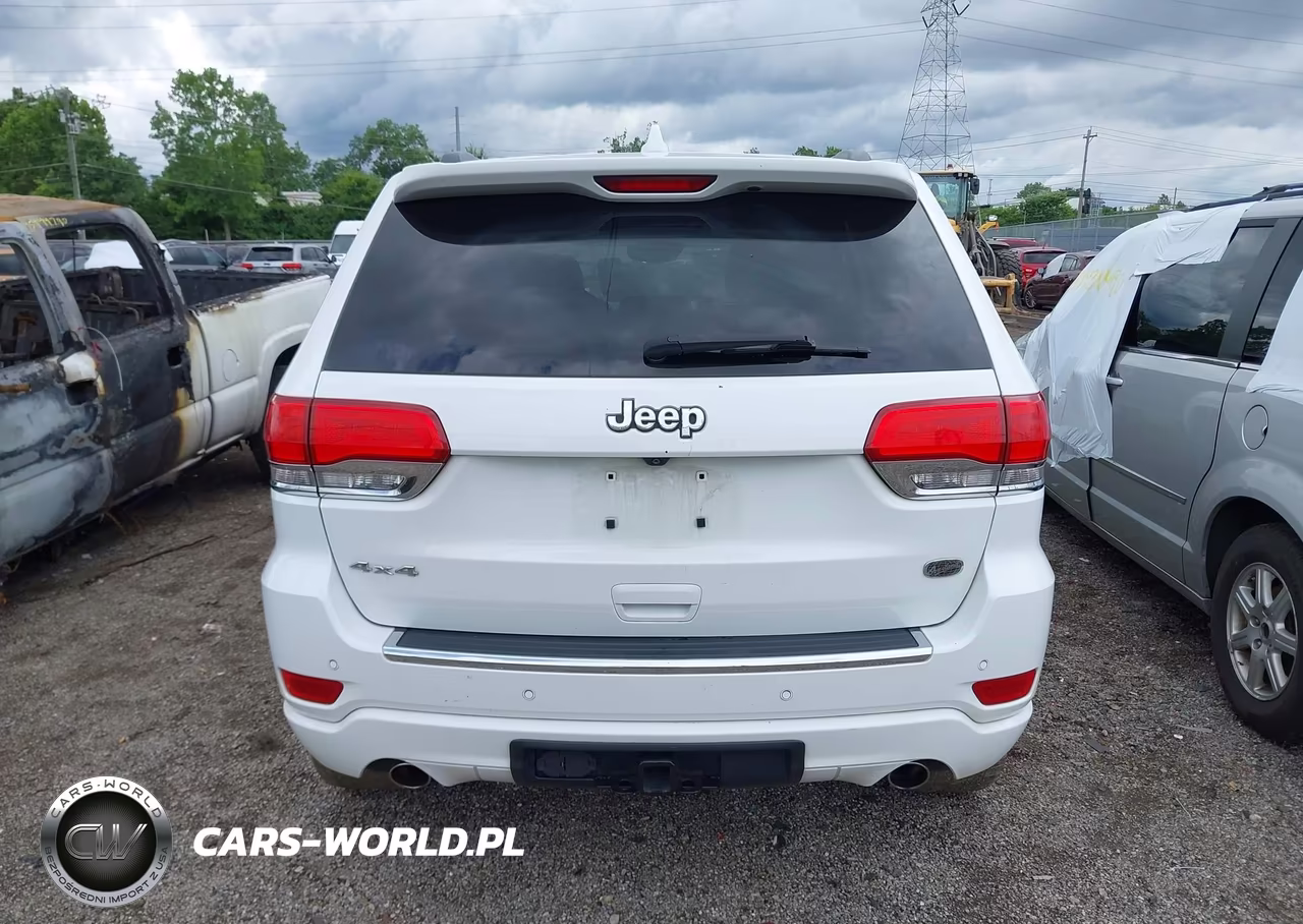 2018 Jeep Grand Cherokee Overland 4X4 VIN:1C4RJFCG7JC136822 - 16