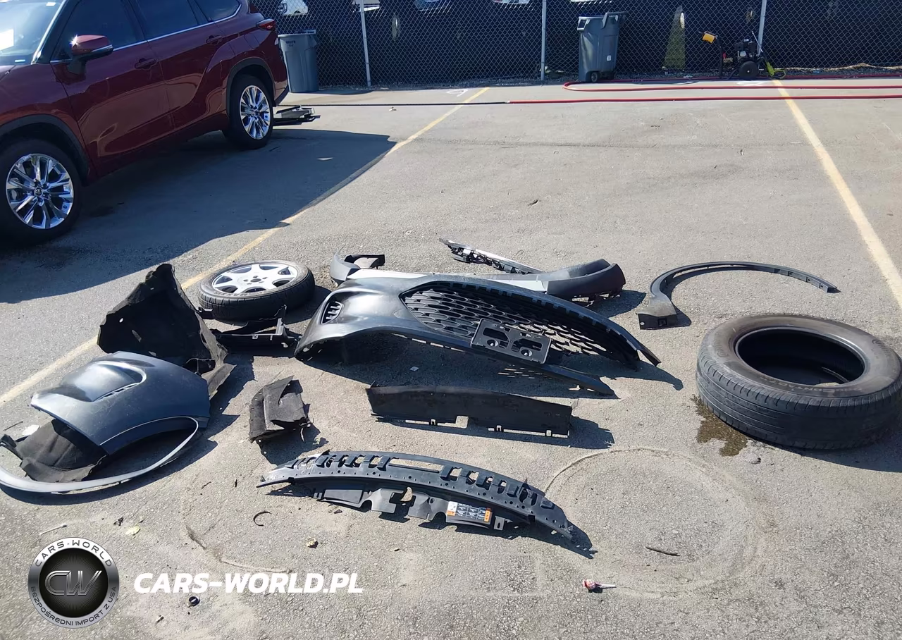 2020 Ford Escape S VIN:1FMCU0F65LUB67198 - 12