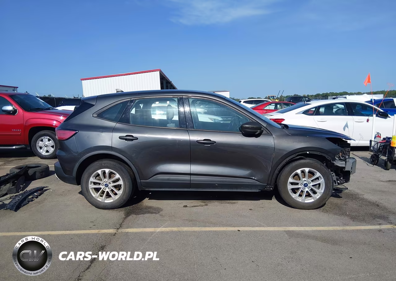 2020 Ford Escape S VIN:1FMCU0F65LUB67198 - 14
