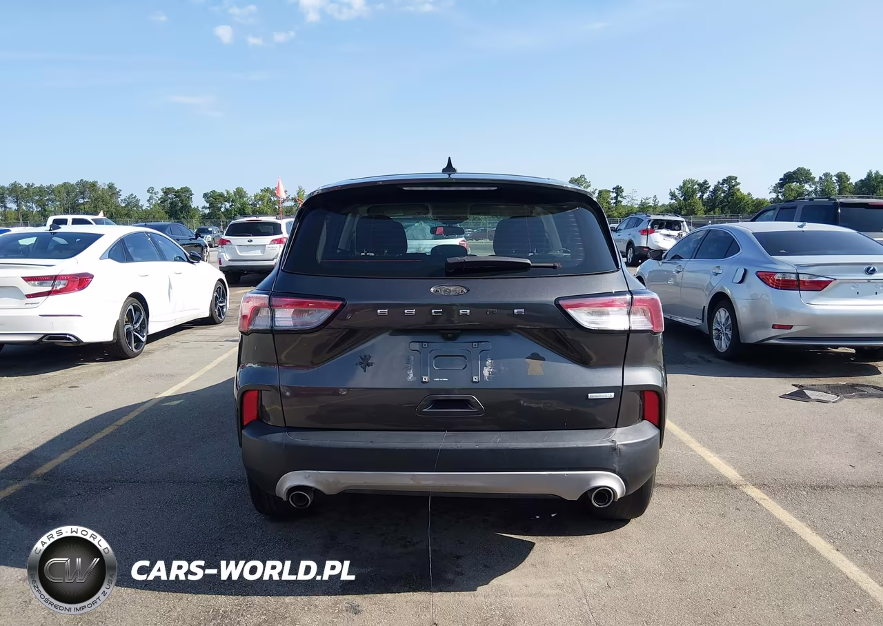 2020 Ford Escape S VIN:1FMCU0F65LUB67198 - 17