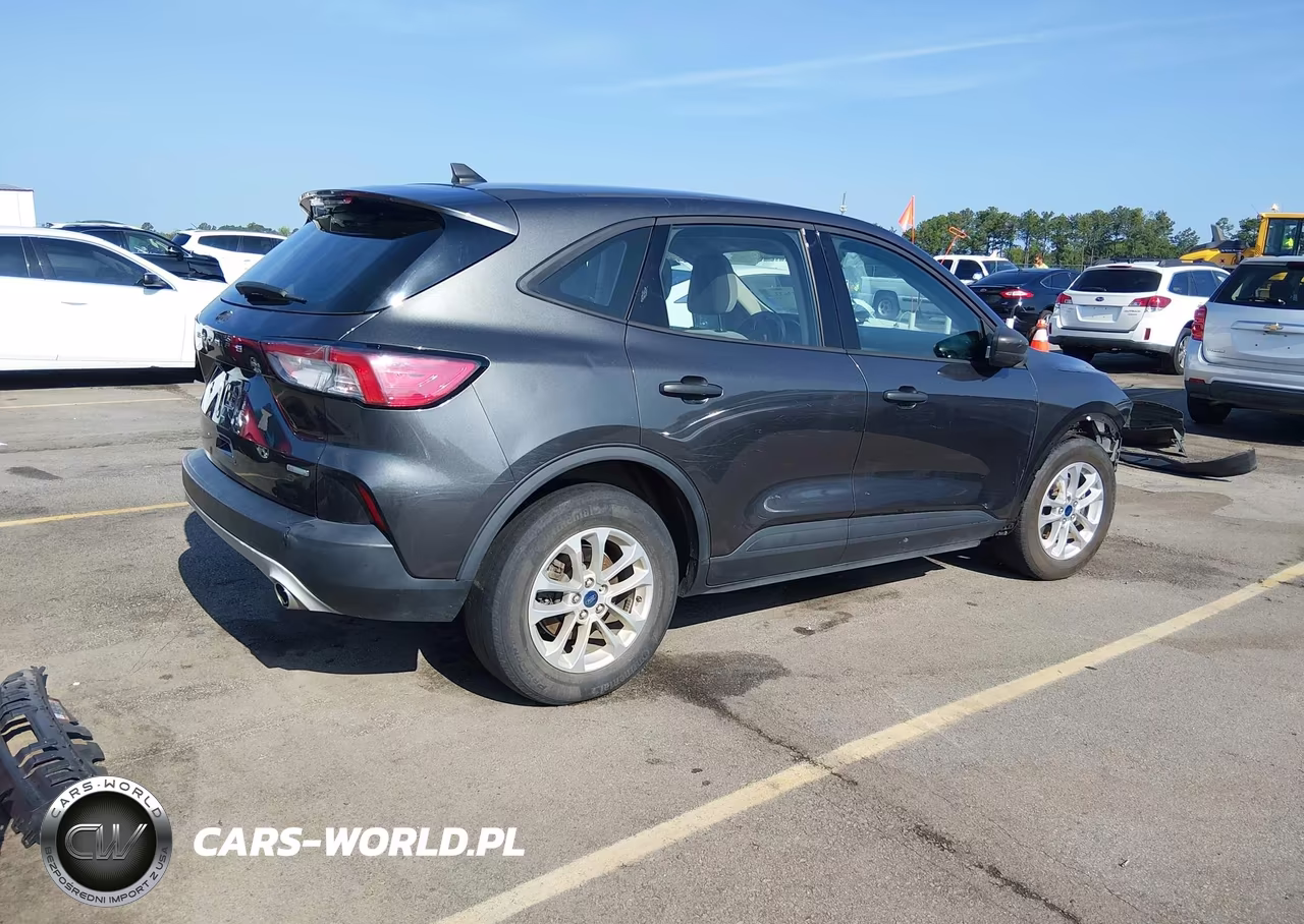 2020 Ford Escape S VIN:1FMCU0F65LUB67198 - 4