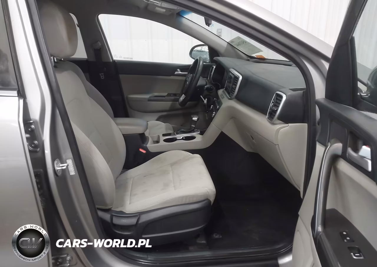 2020 Kia Sportage Lx VIN:KNDPMCAC4L7803967 - 5