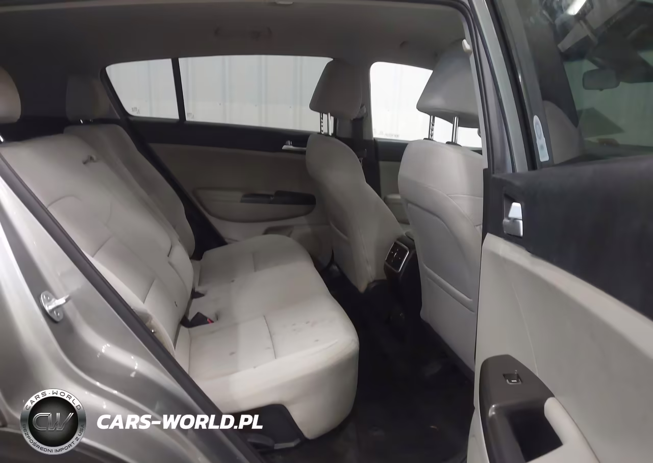 2020 Kia Sportage Lx VIN:KNDPMCAC4L7803967 - 8
