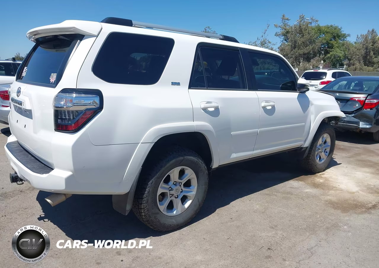 2022 Toyota 4Runner Sr5 VIN:JTEMU5JR3N6006116 - 4