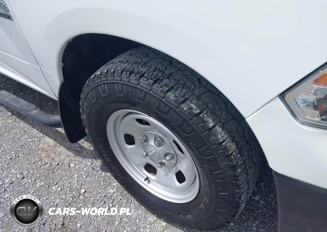 2020 Ram 1500 Classic Tradesman 4X2 8' Box VIN:3C6JR6DG2LG211079 - 12