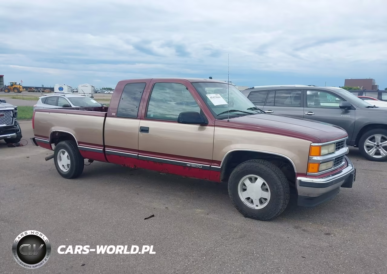 1997 Chevrolet Silverado Pick-Up C1500 VIN:1GCEC19R3BE155298 - 13