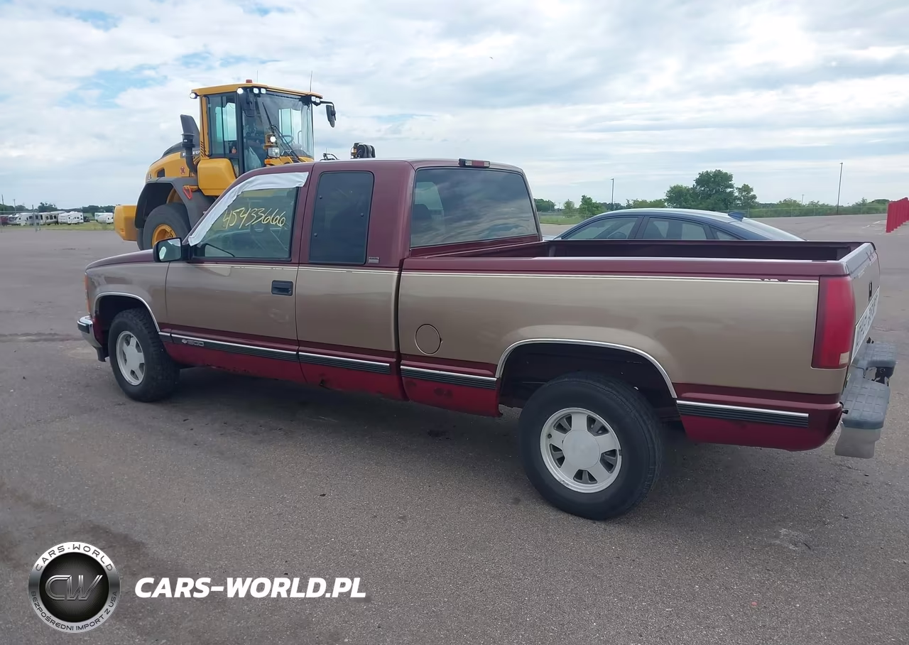 1997 Chevrolet Silverado Pick-Up C1500 VIN:1GCEC19R3BE155298 - 14