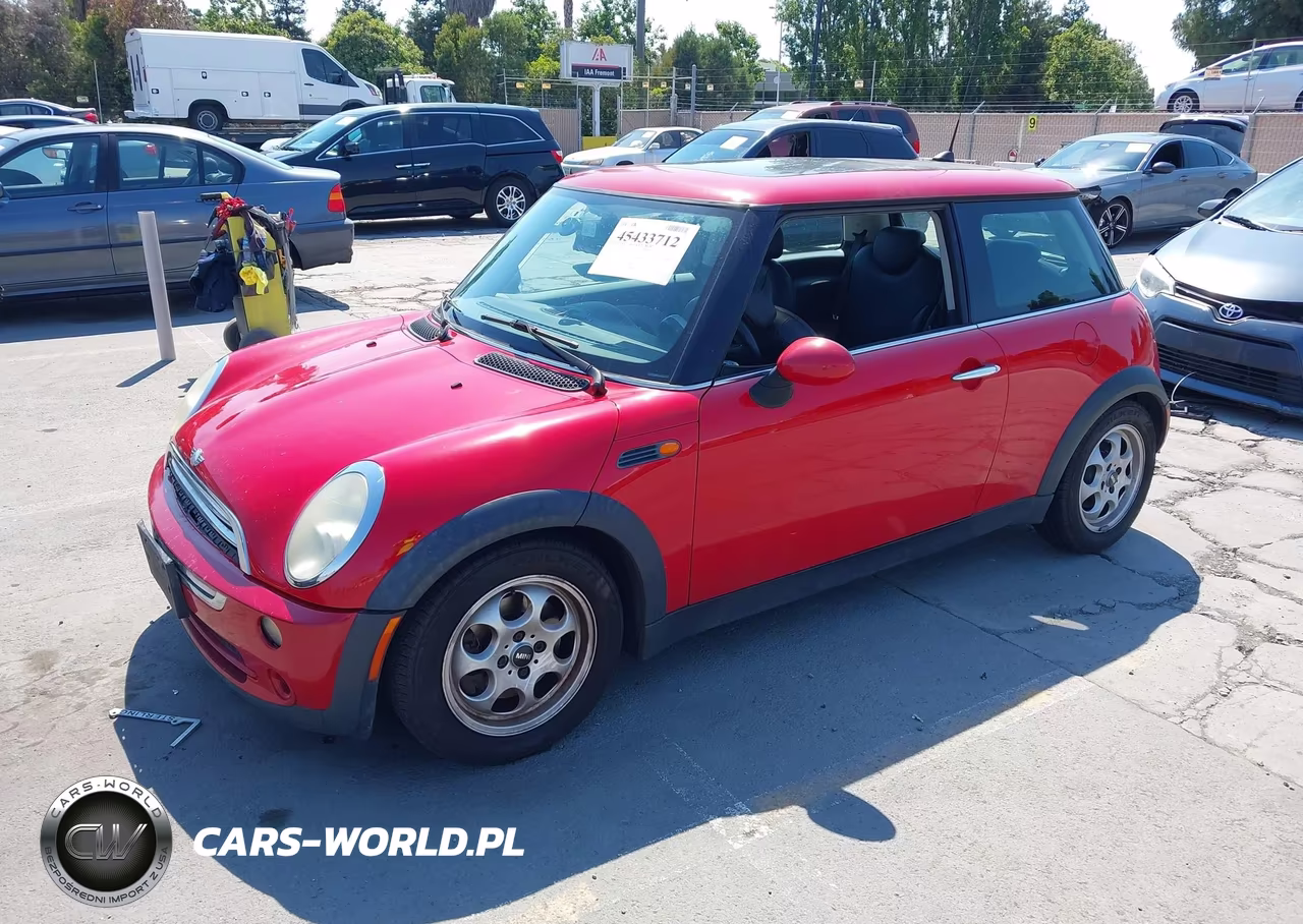2005 Mini Cooper VIN:WMWRC33455TJ68122 - 2