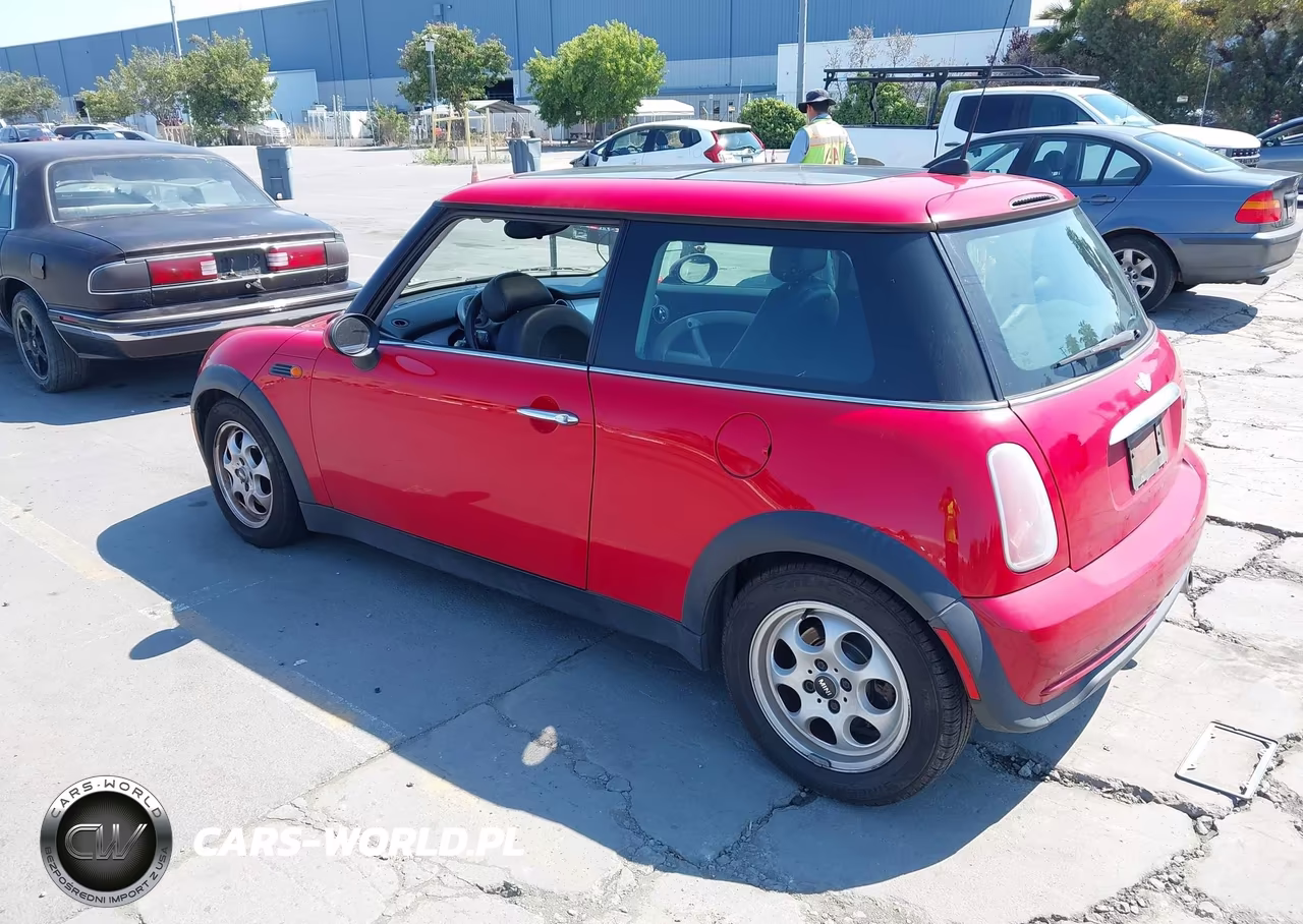 2005 Mini Cooper VIN:WMWRC33455TJ68122 - 3