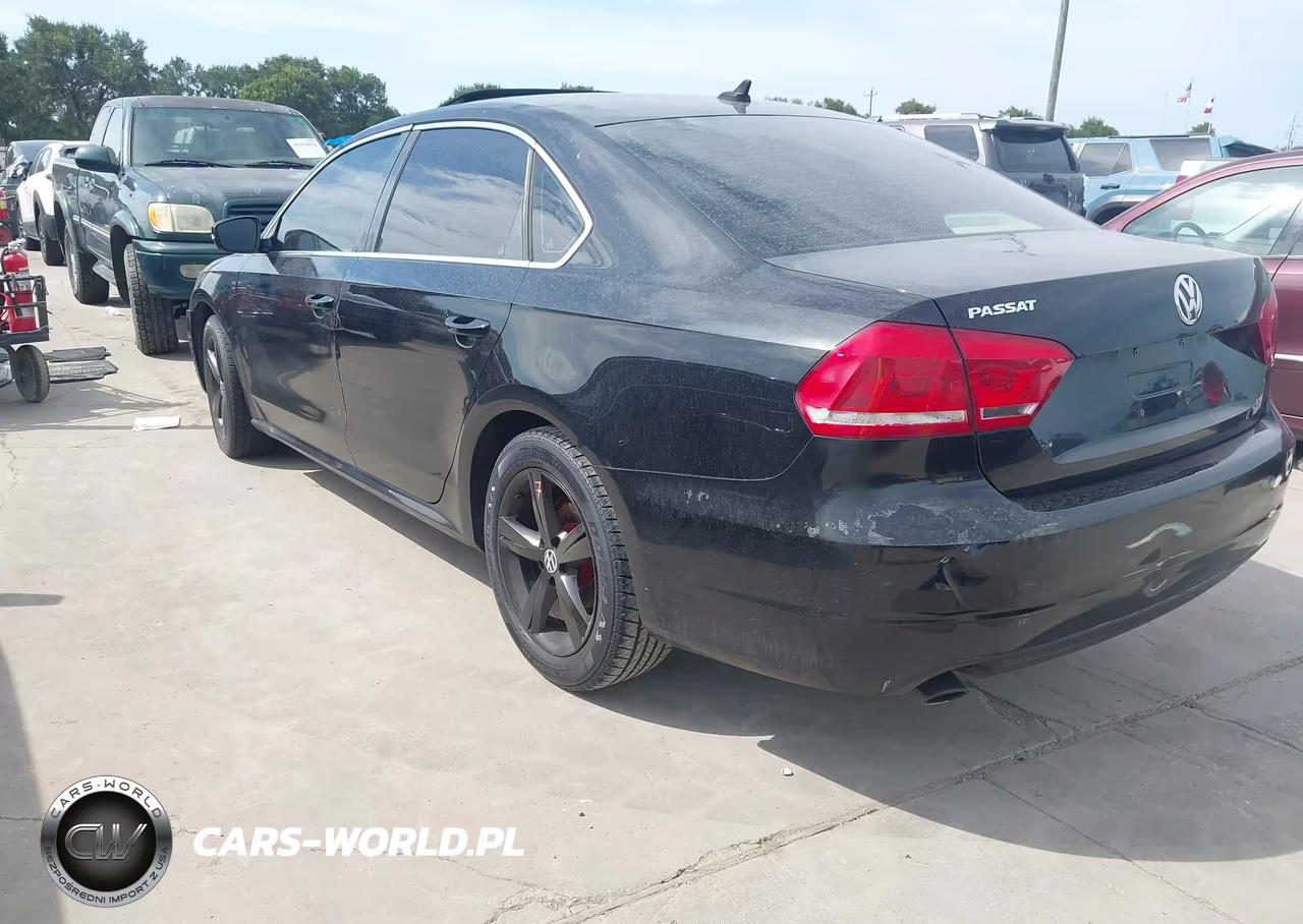 2013 VOLKSWAGEN PASSAT 2.5L SE VIN:1VWBH7A33DC052582 - 3