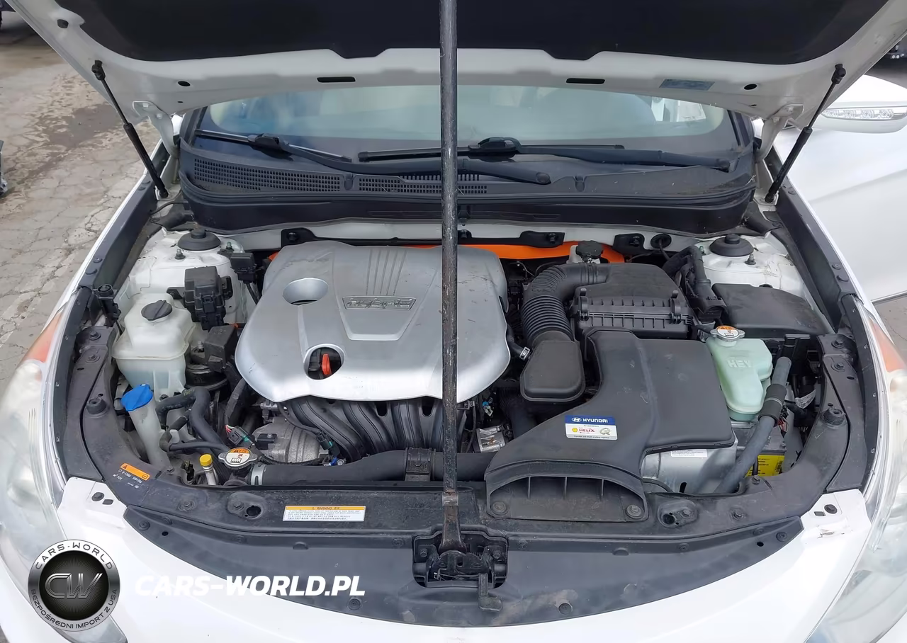 2015 Hyundai Sonata Hybrid VIN:KMHEC4A41FA138280 - 10