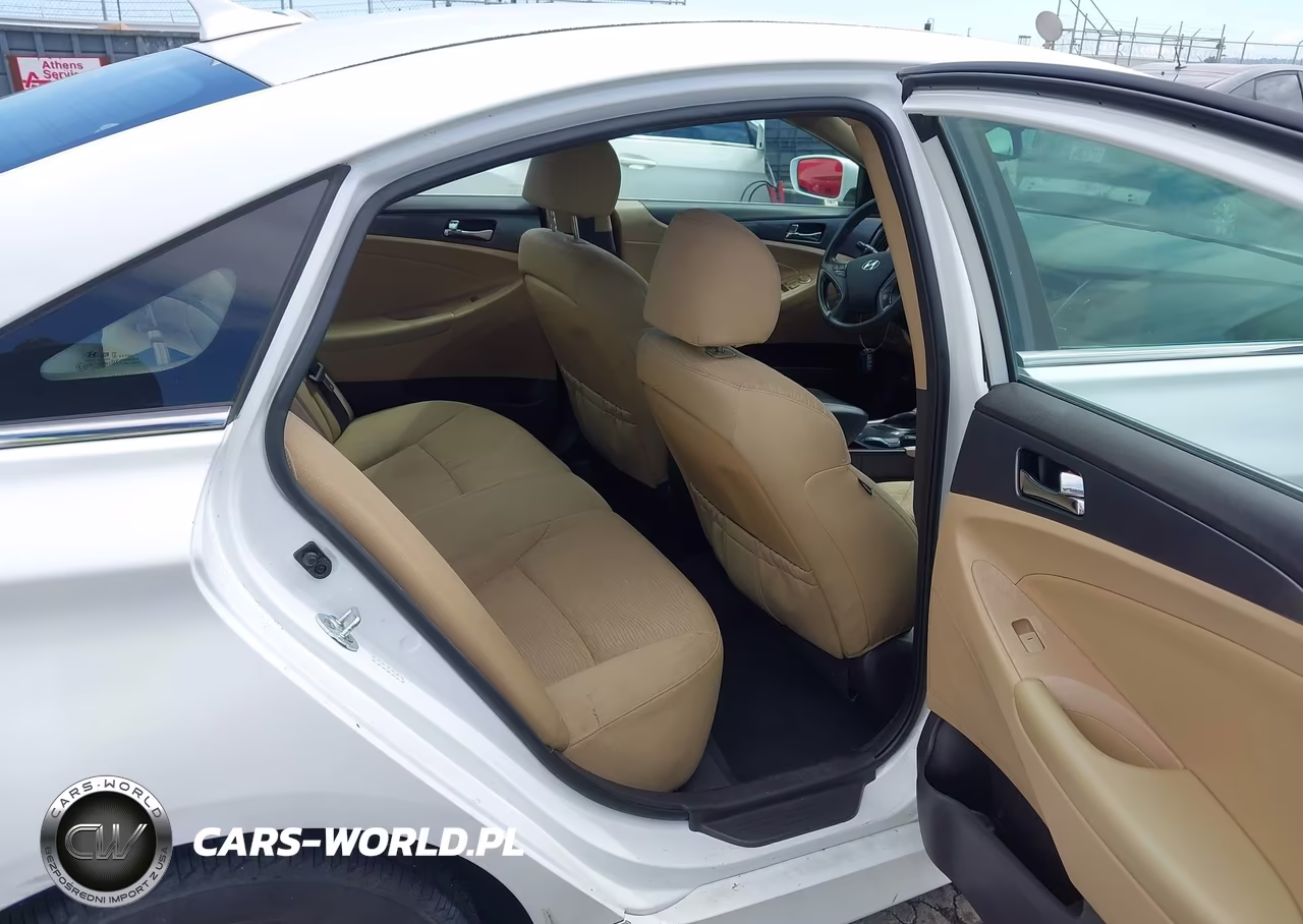 2015 Hyundai Sonata Hybrid VIN:KMHEC4A41FA138280 - 8