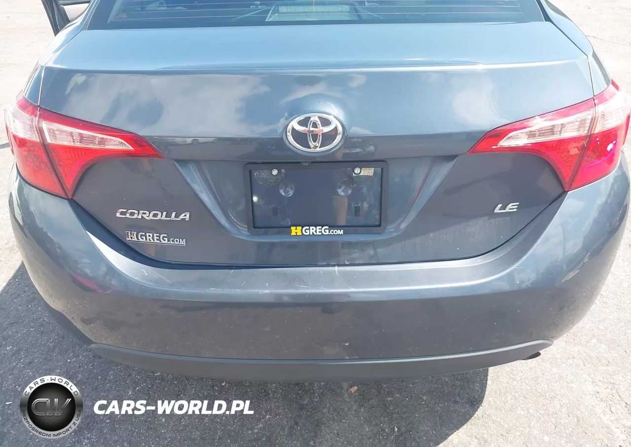 2018 Toyota Corolla Le VIN:5YFBURHE9JP850931 - 17