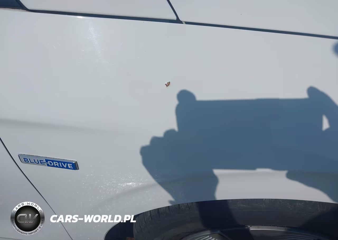 2019 Hyundai Ioniq Hybrid Blue VIN:KMHC65LC7KU107780 - 15